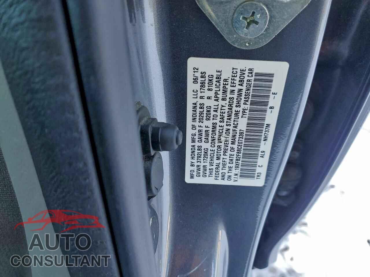 HONDA CIVIC 2012 - 19XFB2F88CE073397