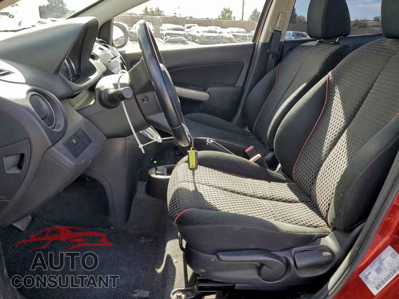 MAZDA 2 2014 - JM1DE1LY2E0173942