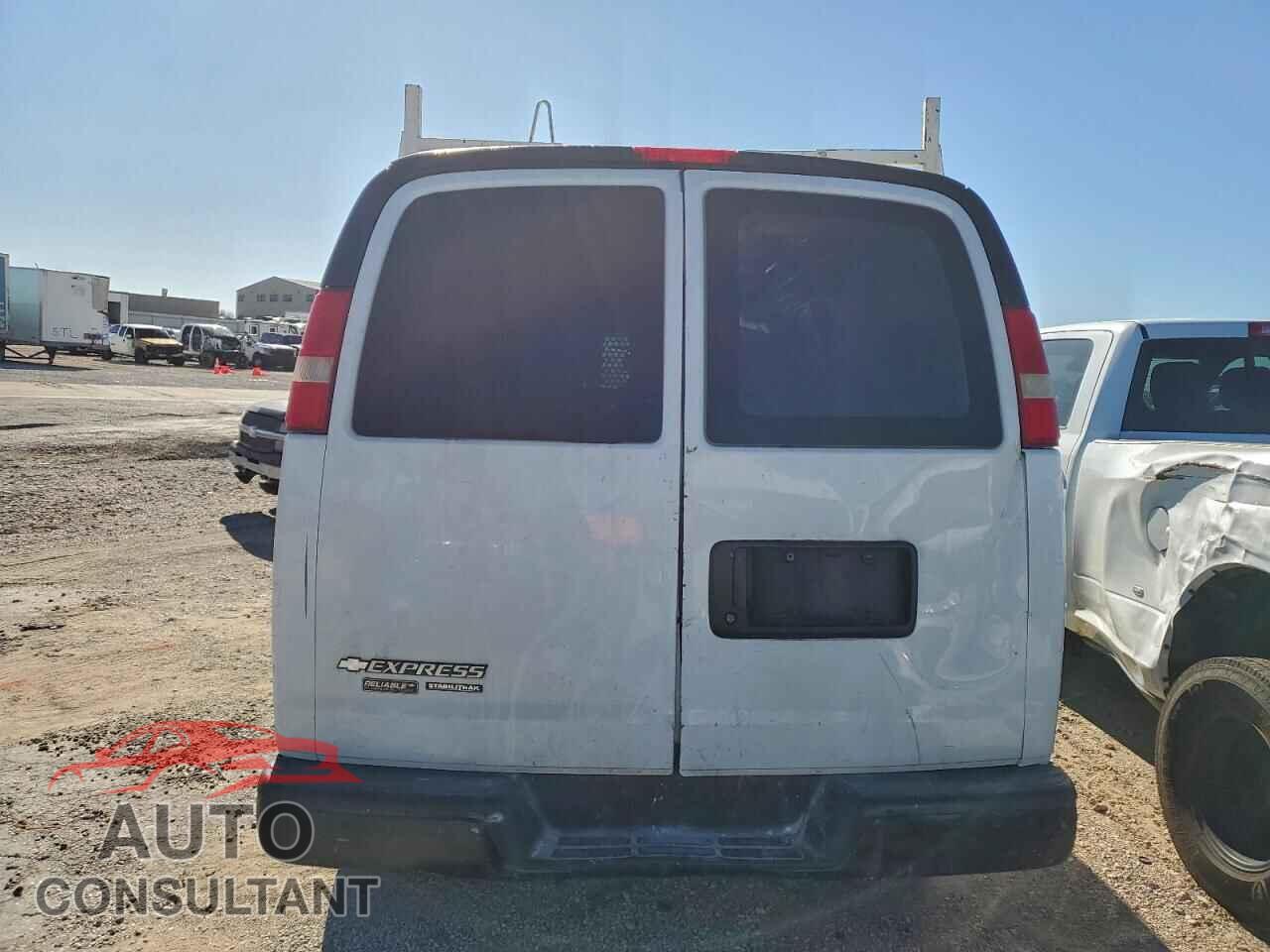 CHEVROLET EXPRESS 2013 - 1GCWGFCA2D1104101