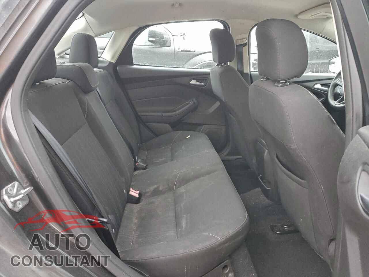 FORD FOCUS 2016 - 1FADP3F21GL324340