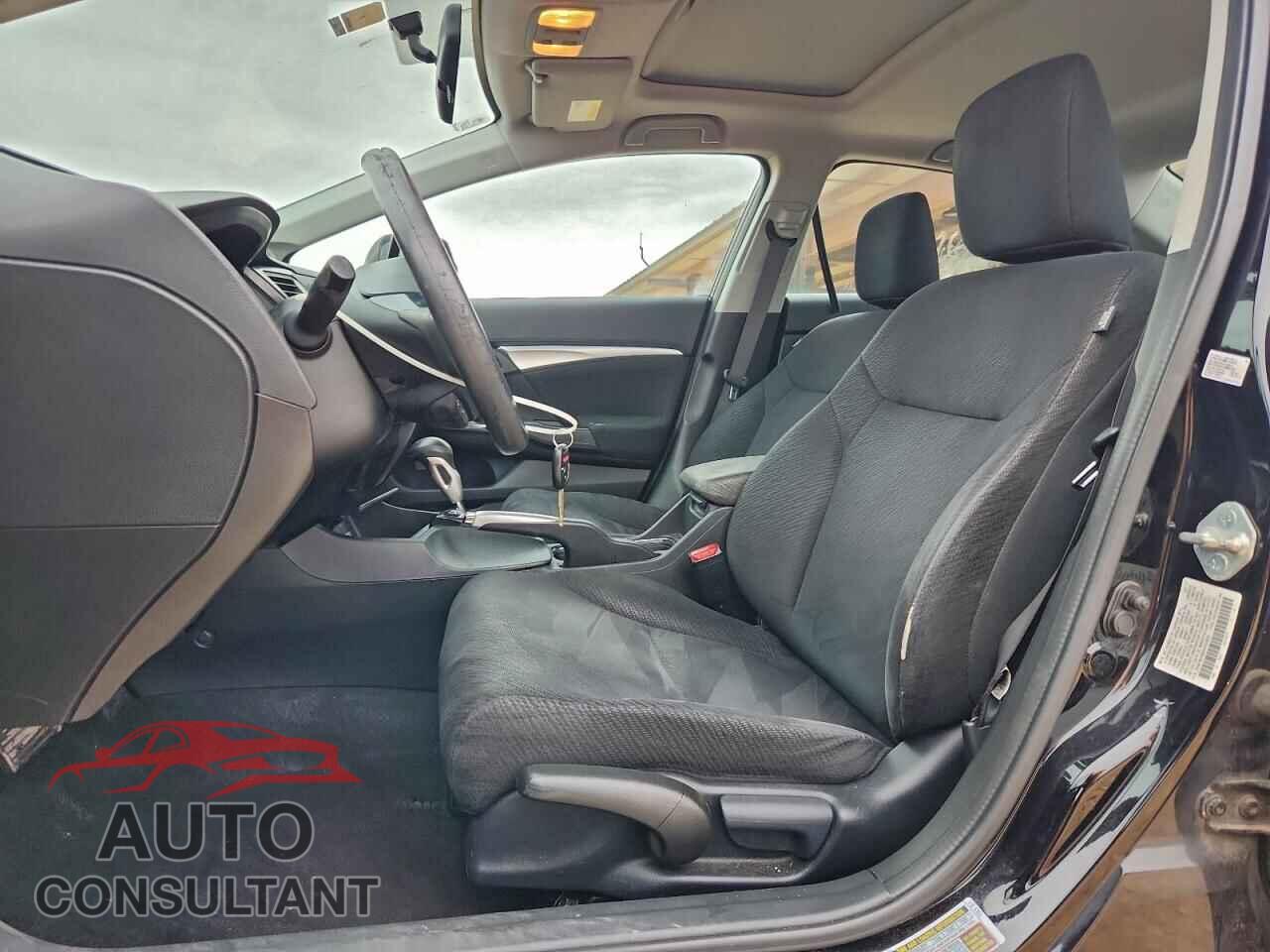 HONDA CIVIC 2013 - 2HGFB2F86DH533874