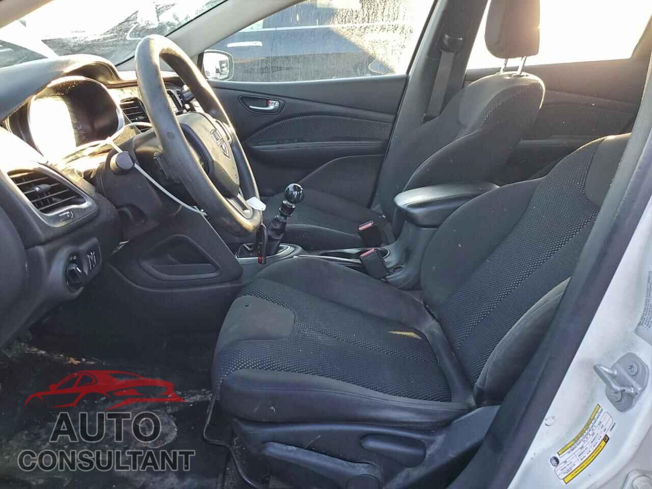 DODGE DART 2015 - 1C3CDFAA8FD405573