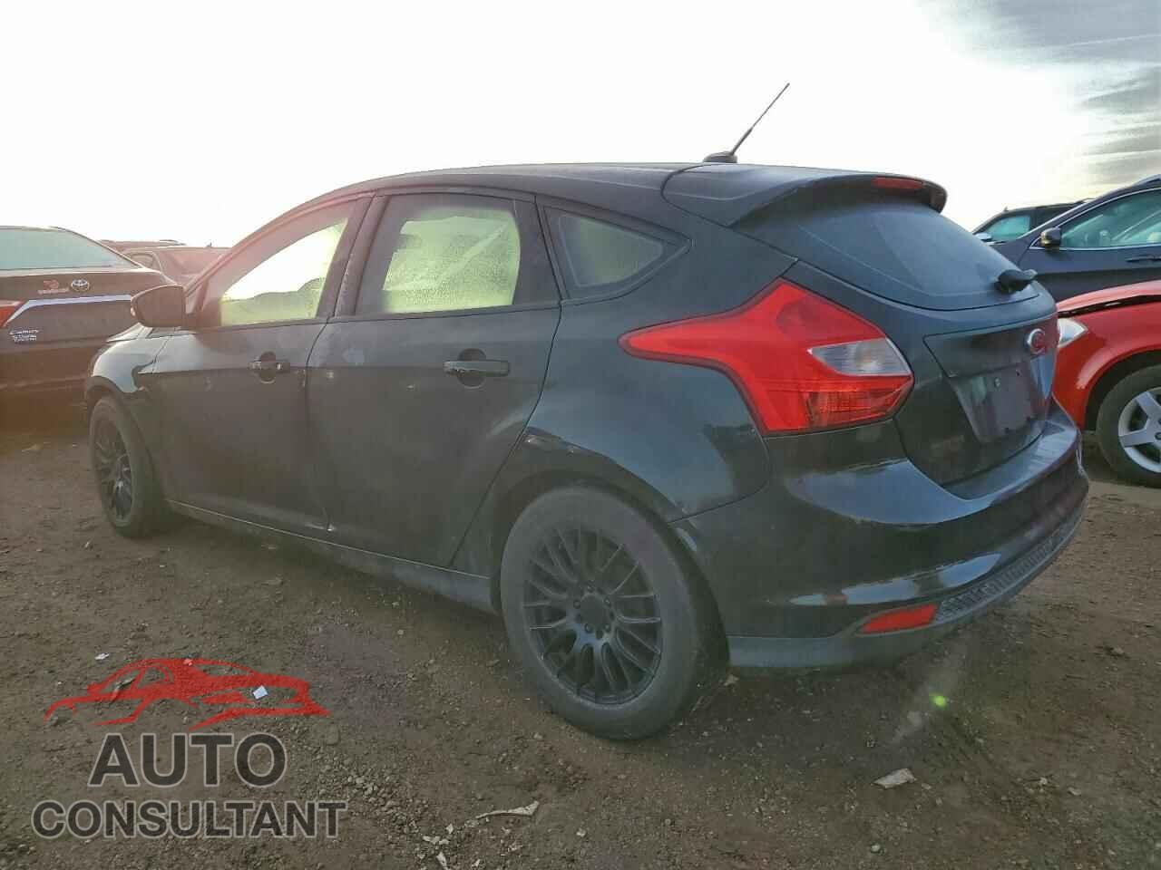FORD FOCUS 2014 - 1FADP3K2XEL170245