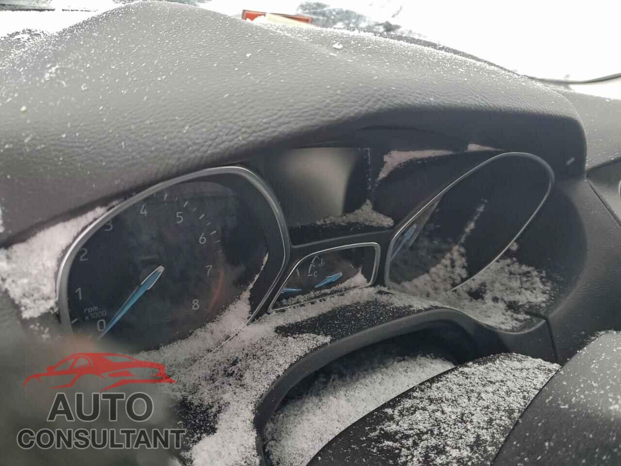 FORD FOCUS 2015 - 1FADP3J27FL201003
