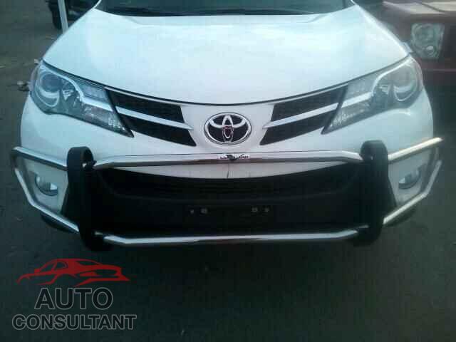 TOYOTA RAV4 2015 - 2T3BFREV7FW357616
