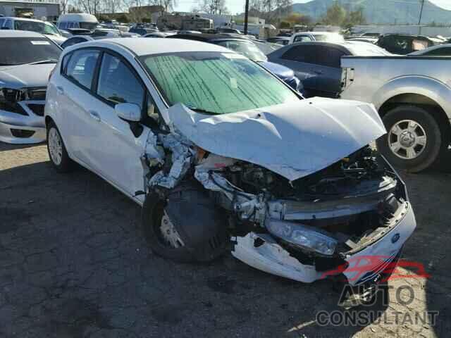FORD FIESTA 2016 - 3FADP4TJ0GM208353