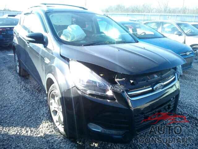 FORD ESCAPE 2015 - 1FMCU0J90FUC54867