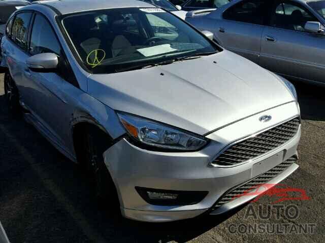 FORD FOCUS 2015 - 1FADP3K25FL221345