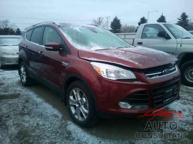 FORD ESCAPE 2015 - 1FMCU9J91FUA49756