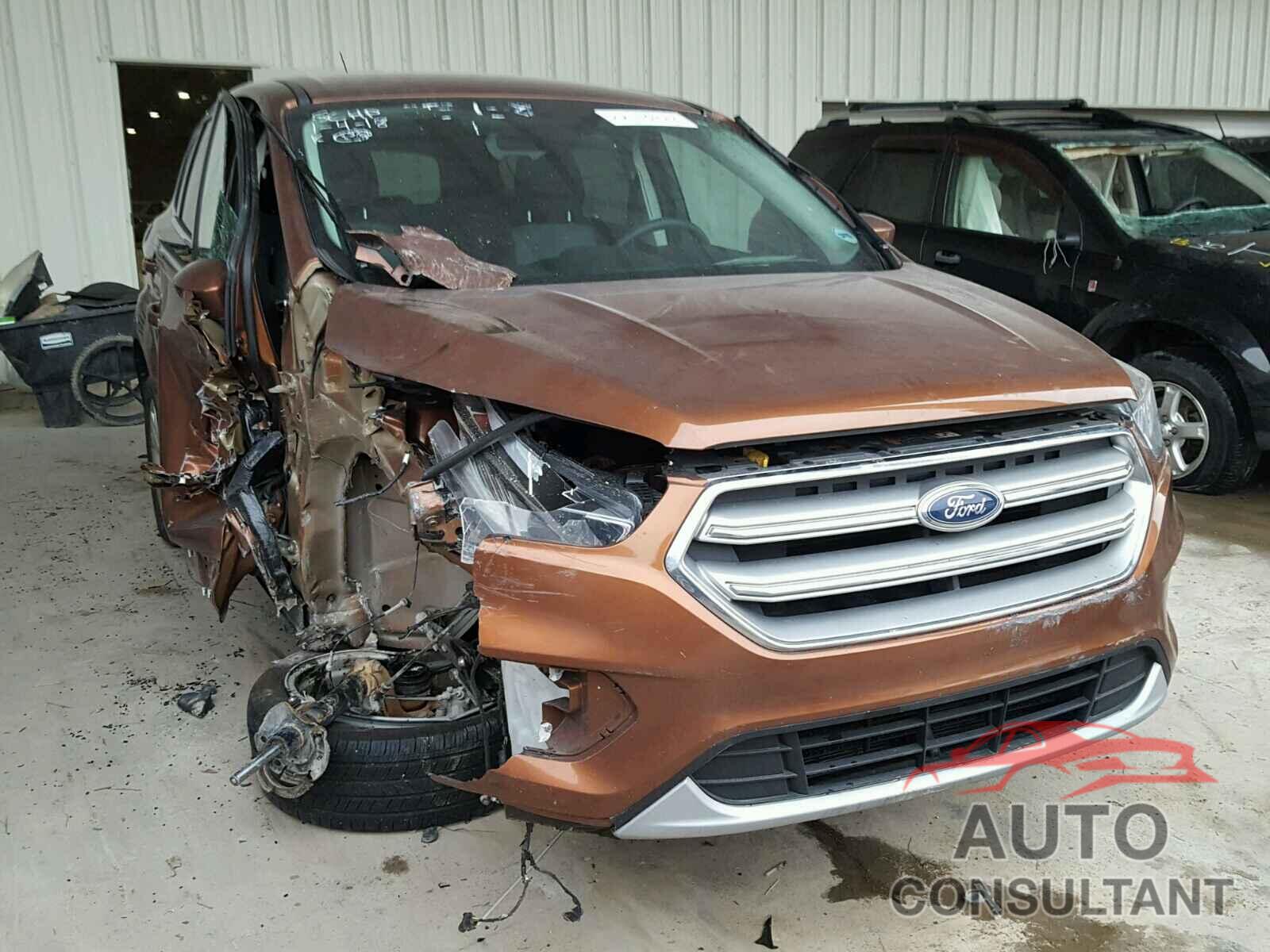 FORD ESCAPE 2017 - 1FMCU0GDXHUA16426