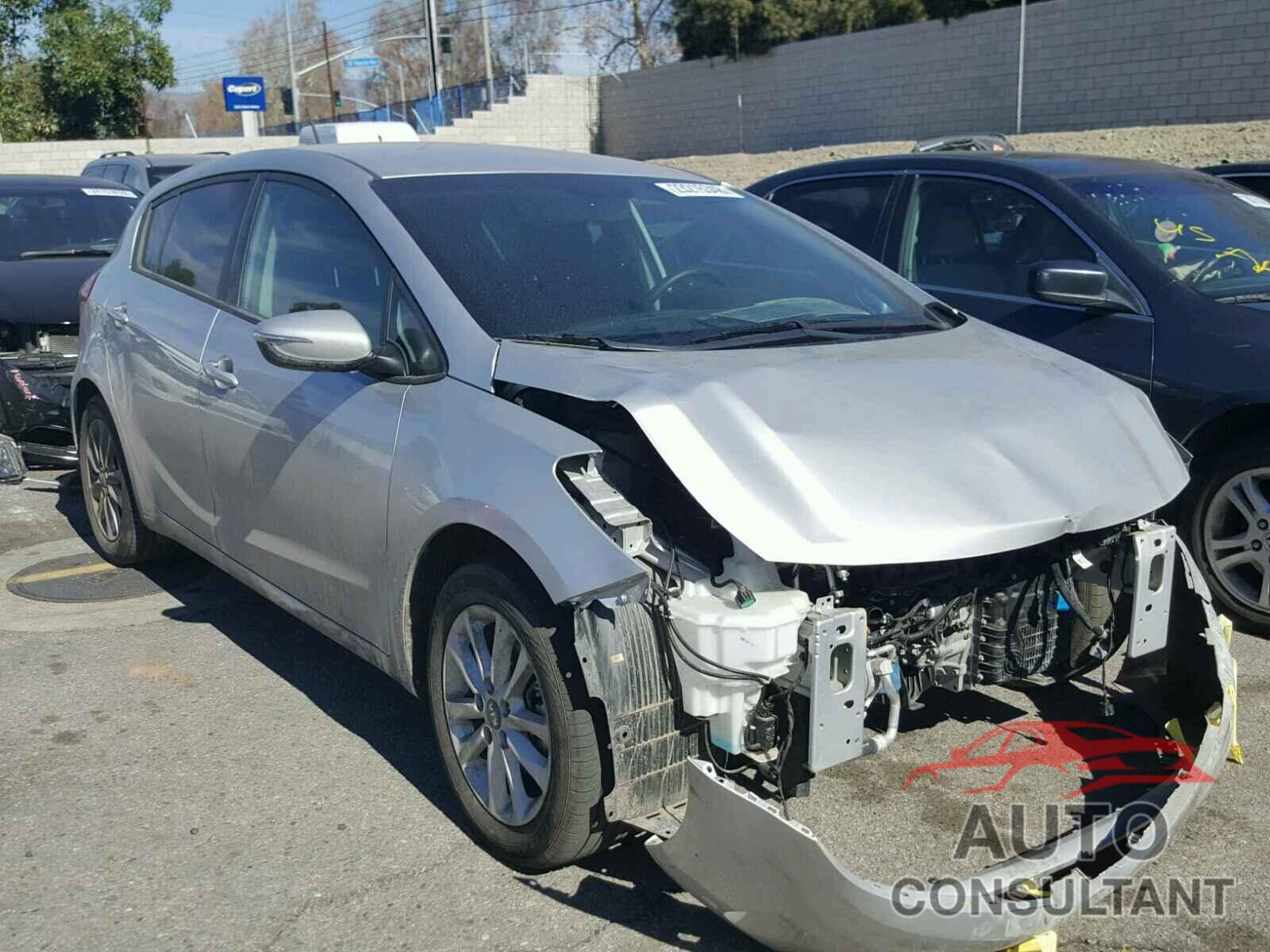 KIA FORTE 2017 - KNAFK5A86H5670766