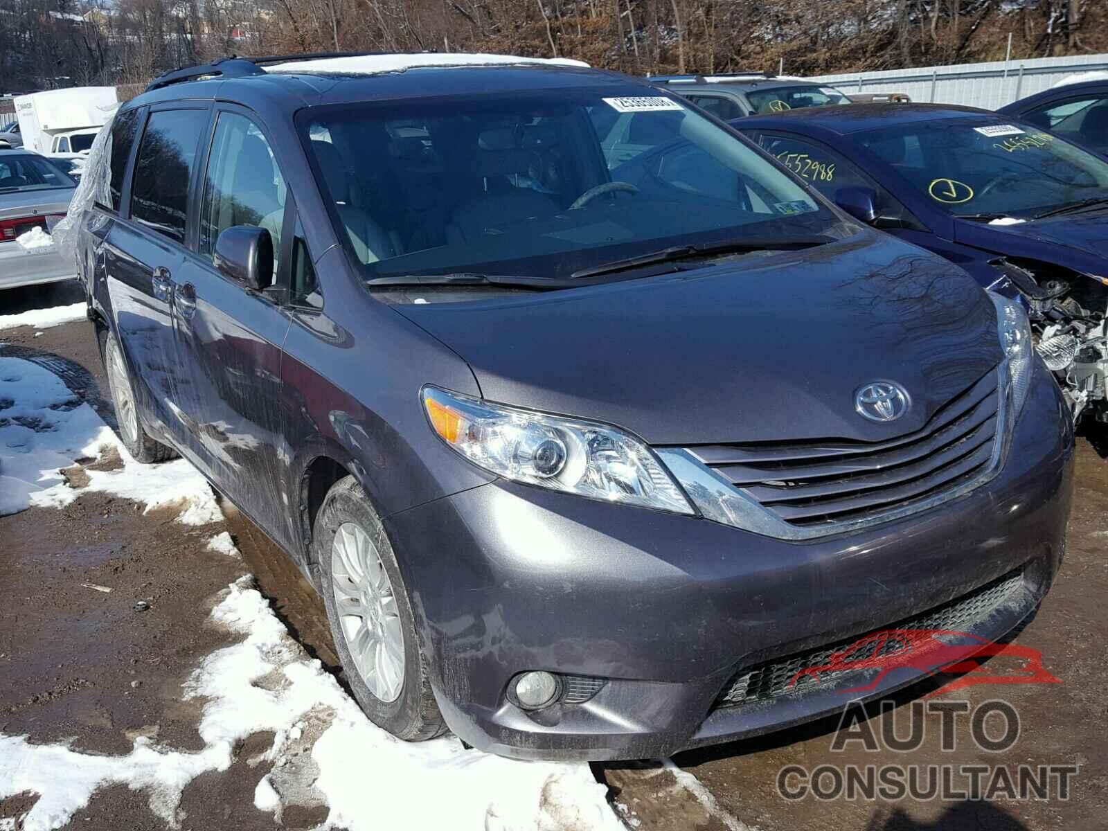 TOYOTA SIENNA 2015 - 5TDYK3DC2FS667709