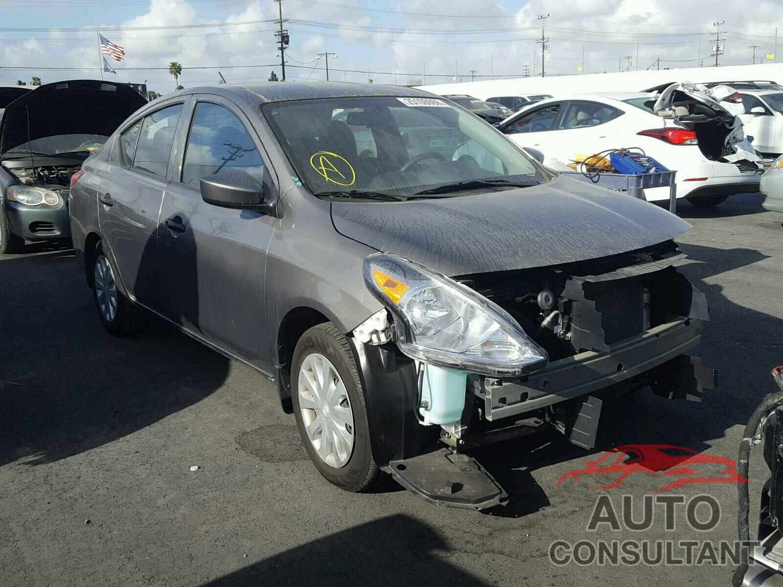 NISSAN VERSA 2017 - 3N1CN7AP5HL826928