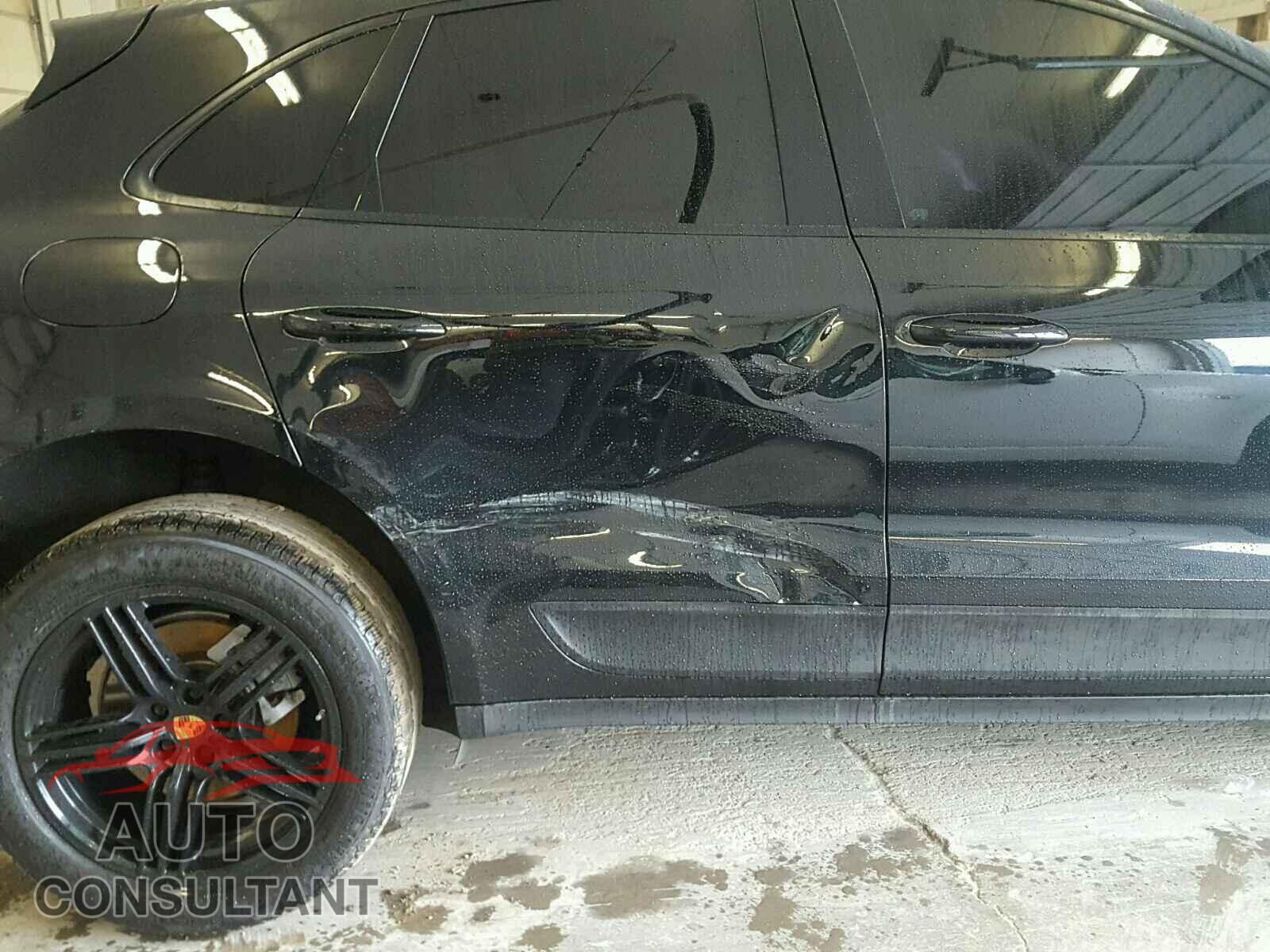 PORSCHE MACAN 2015 - WP1AB2A54FLB72896