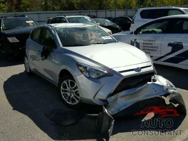 TOYOTA YARIS 2017 - 3MYDLBYV9HY168887