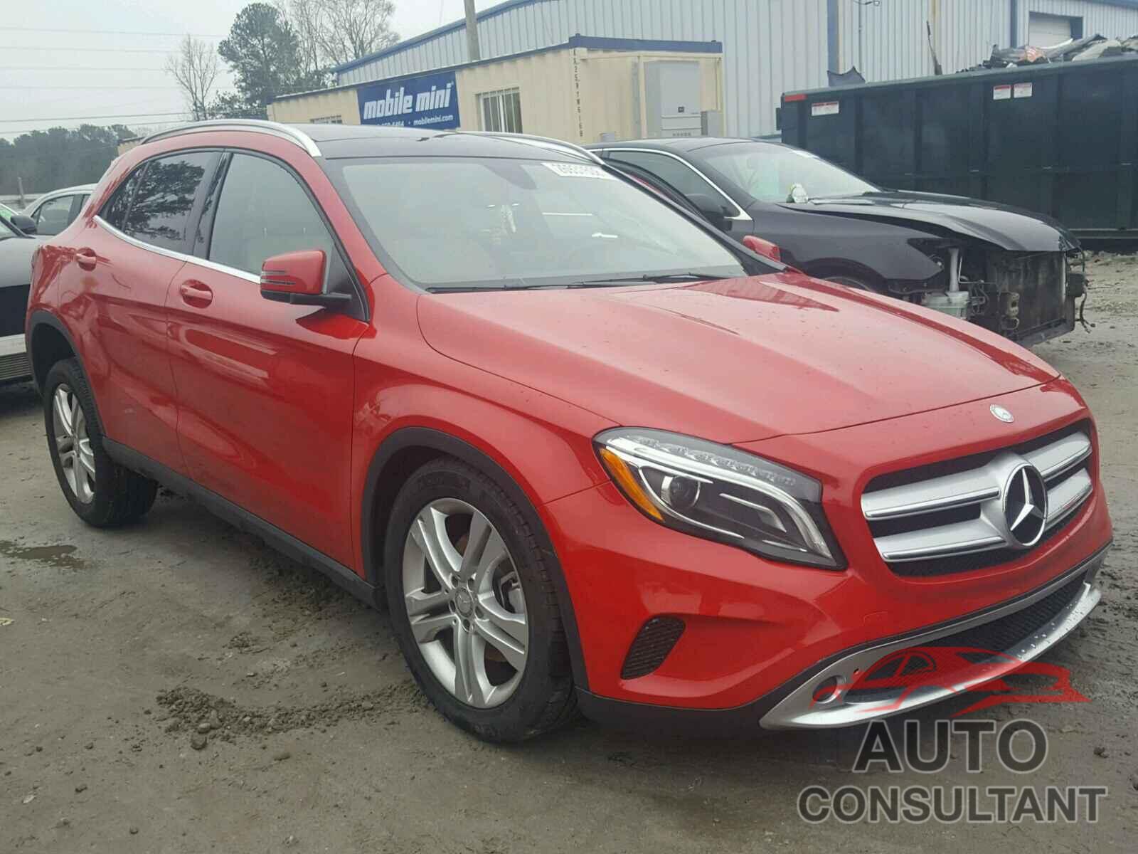 MERCEDES-BENZ GLA250 2016 - WDCTG4EB6GJ232126