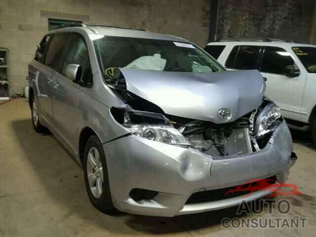 TOYOTA SIENNA 2015 - 5TDKK3DC1FS555201