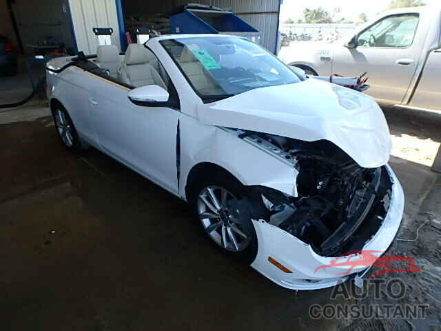 VOLKSWAGEN EOS 2015 - WVWBW8AH9FV001122