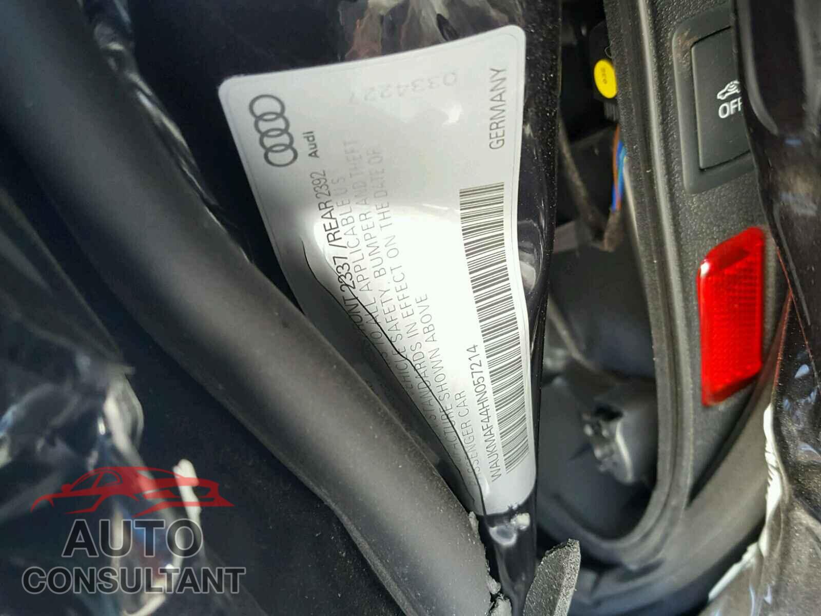AUDI A4 2017 - WAUKMAF44HN057214