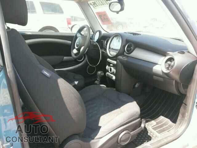 MINI COOPER 2009 - WMWMF33509TT68986