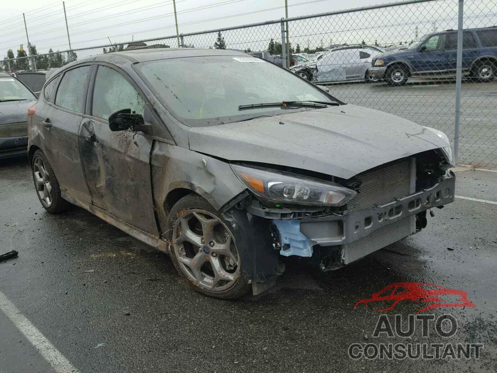 FORD FOCUS 2017 - 1FADP3L98HL237473