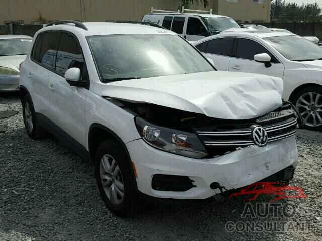 VOLKSWAGEN TIGUAN 2016 - WVGAV7AX4GW006865