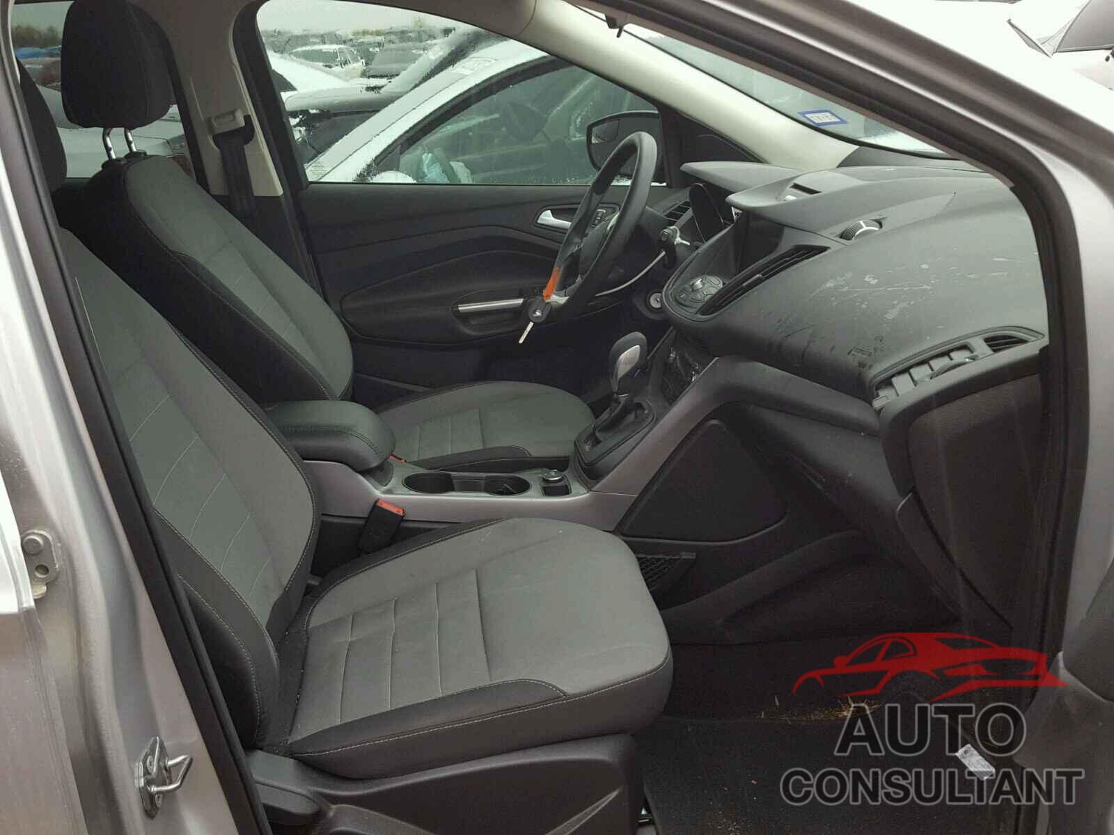 FORD ESCAPE 2016 - 1FMCU0GX6GUB47118
