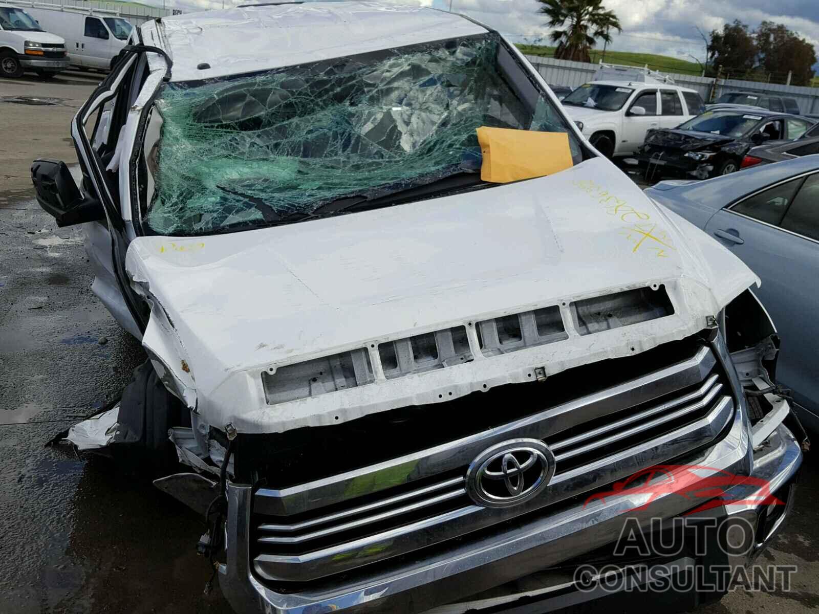 TOYOTA TUNDRA 2017 - 5TFRY5F19HX217191