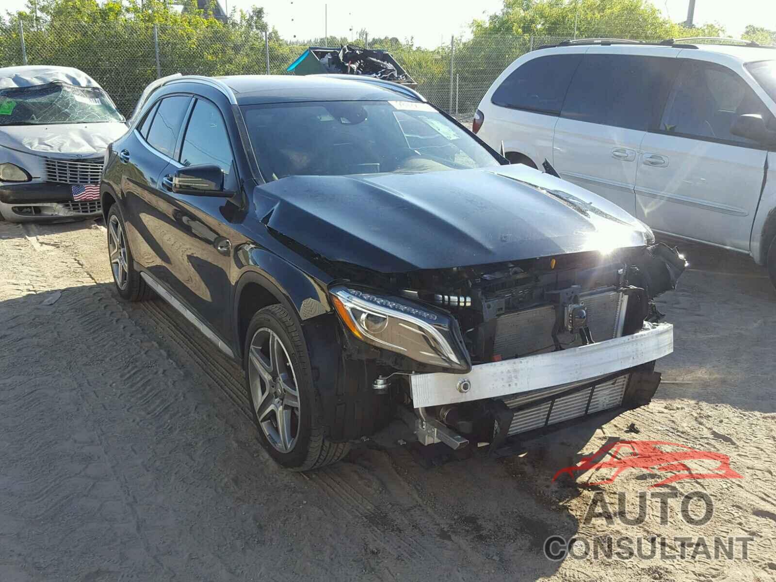 MERCEDES-BENZ GLA250 2015 - WDCTG4GB2FJ166055