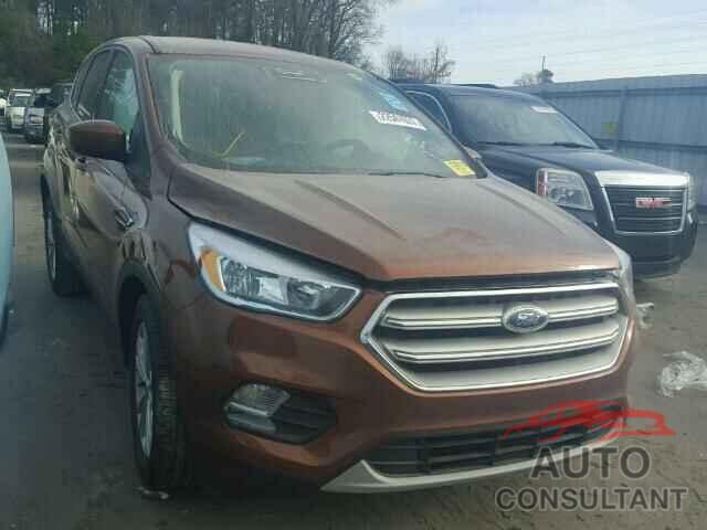 FORD ESCAPE 2017 - 1FMCU0GD5HUA52847