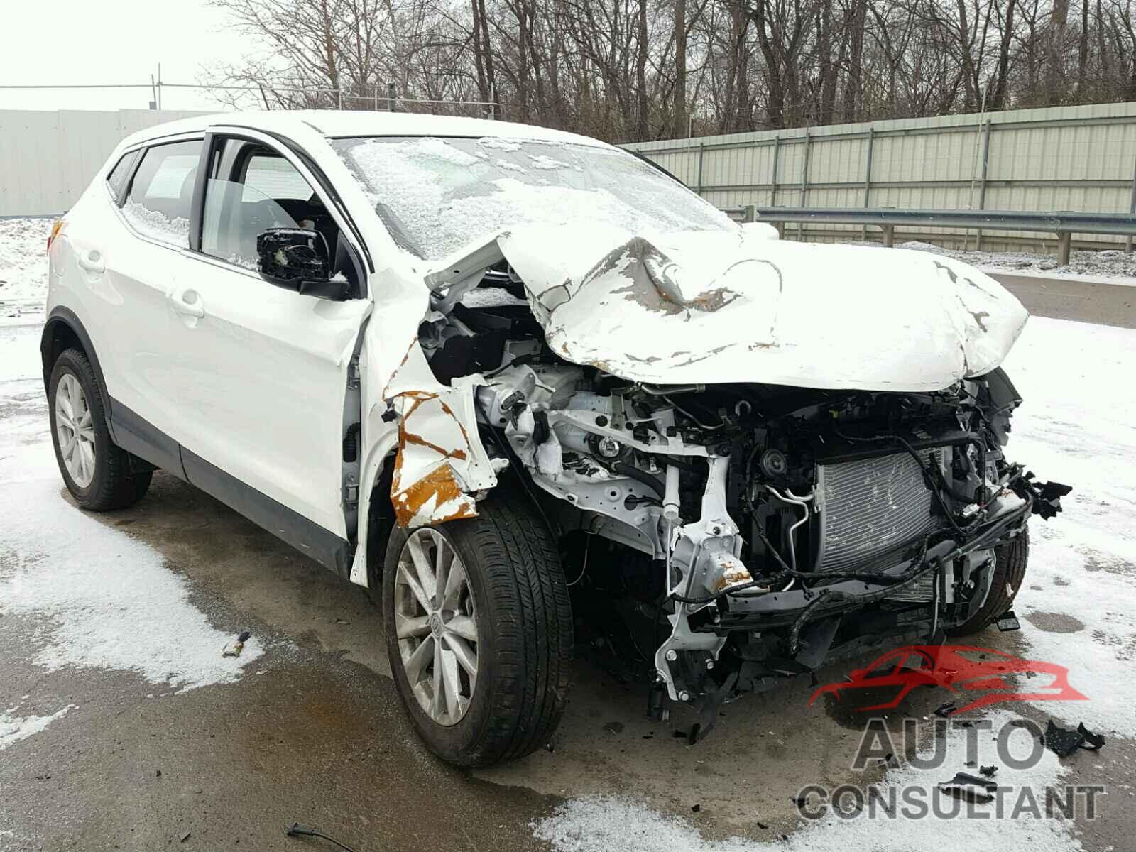 NISSAN ROGUE 2017 - JN1BJ1CR5HW132916