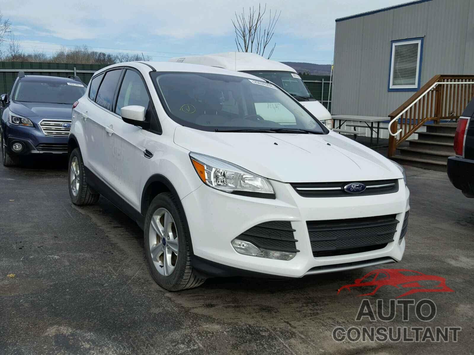 FORD ESCAPE 2015 - 1FMCU9GX4FUB42227