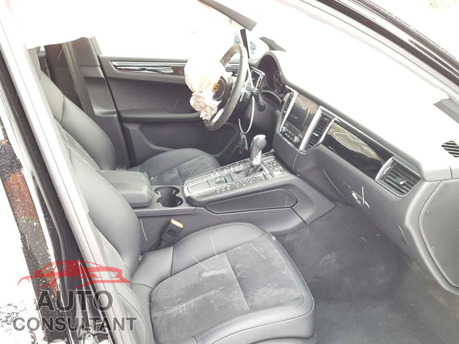 PORSCHE MACAN 2018 - WP1AA2A56JLB01338