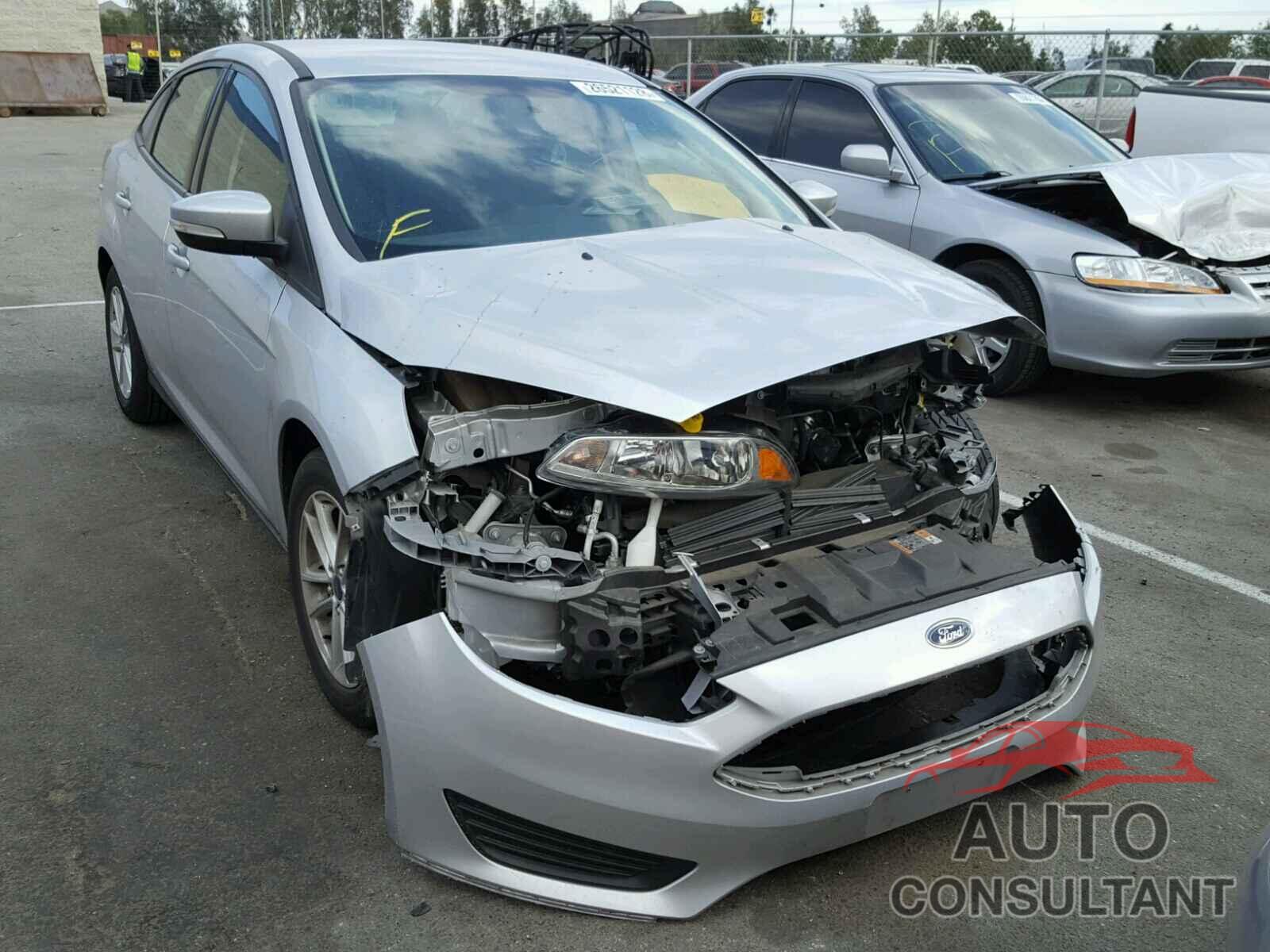 FORD FOCUS 2015 - 1FADP3F23FL369231