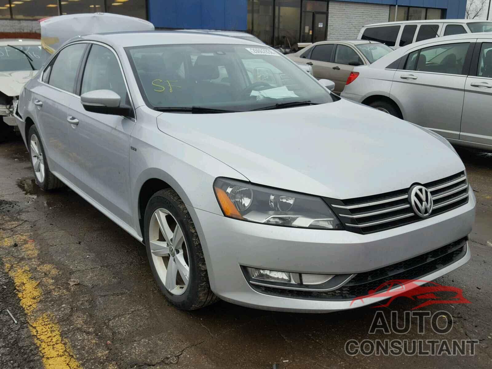 VOLKSWAGEN PASSAT 2015 - 1VWAT7A39FC120249