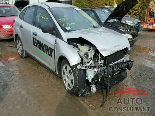 FORD FOCUS 2015 - 1FADP3E25FL326057