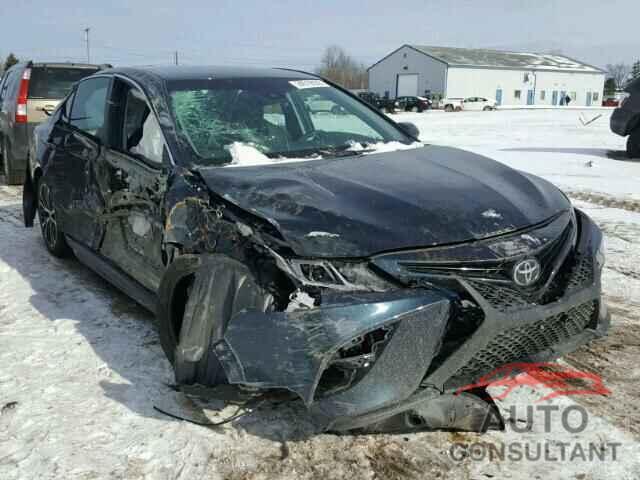 TOYOTA CAMRY 2018 - 4T1B11HK0JU533604