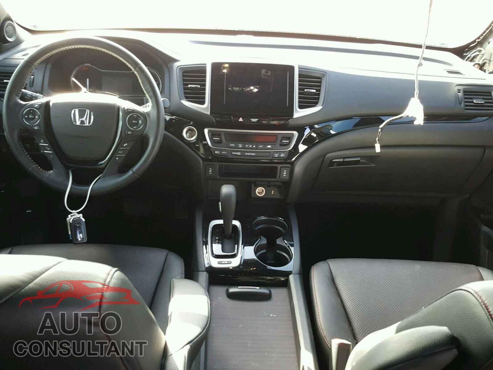 HONDA RIDGELINE 2017 - 5FPYK3F80HB036559