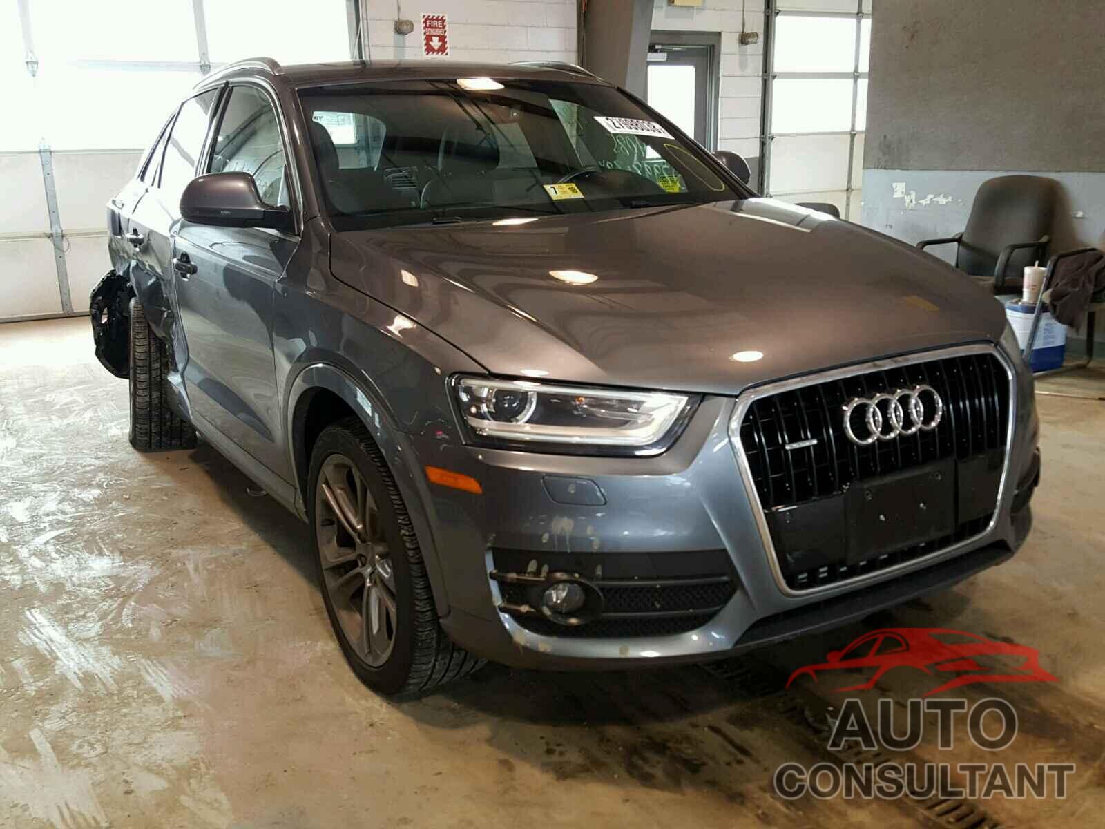 AUDI Q3 2015 - WA1GFCFS5FR014529