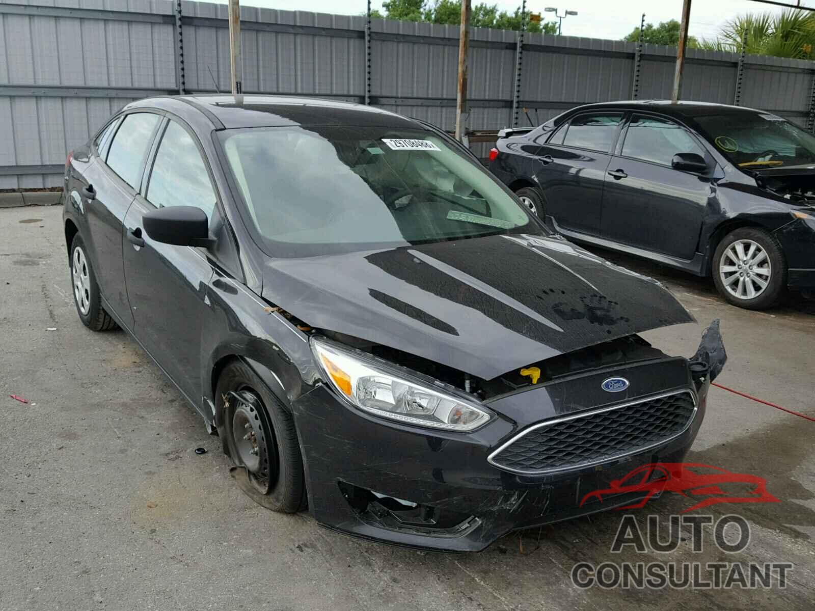FORD FOCUS 2017 - 1FADP3E28HL256640