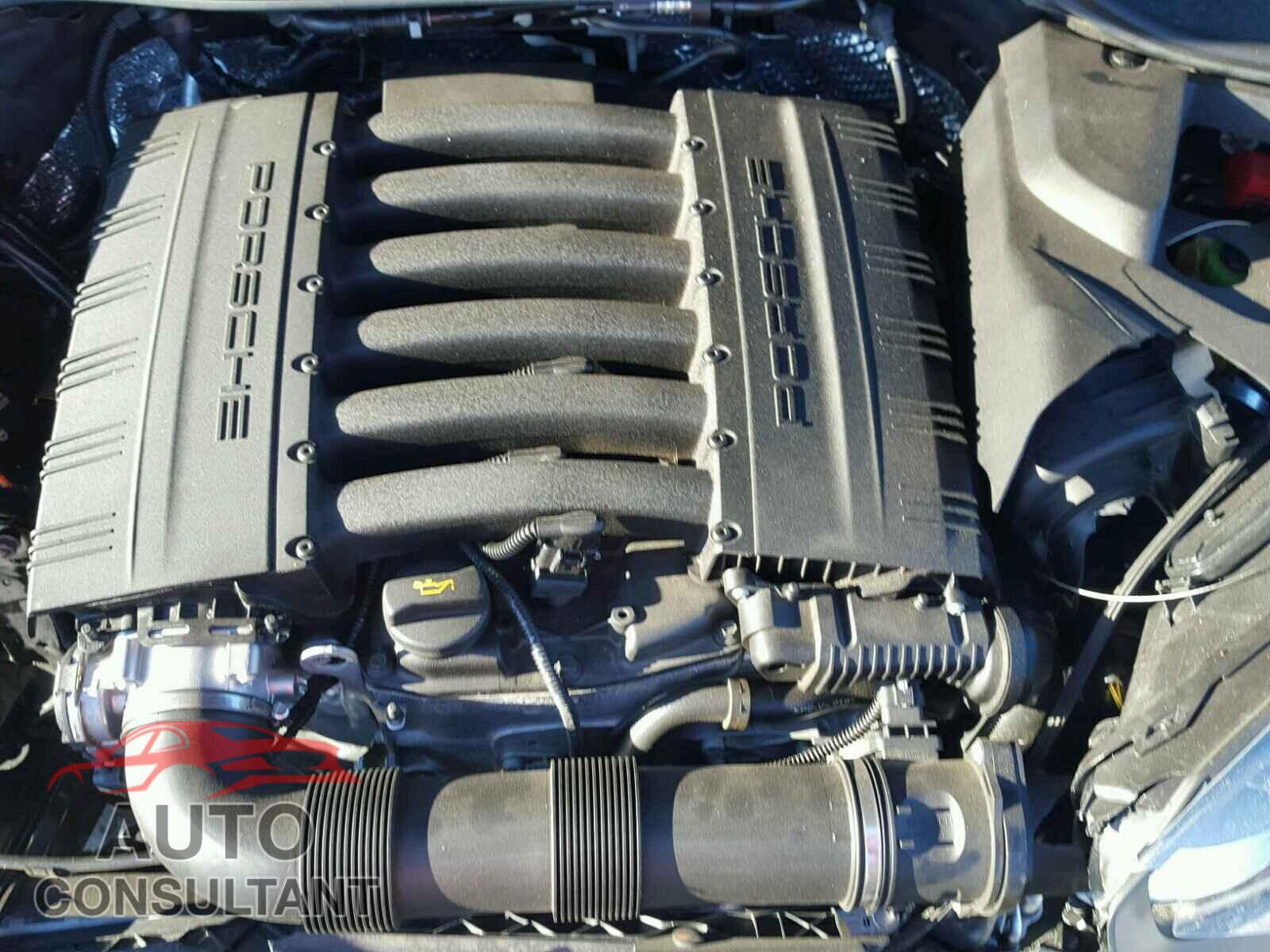 PORSCHE CAYENNE 2017 - WP1AA2A20HKA80444
