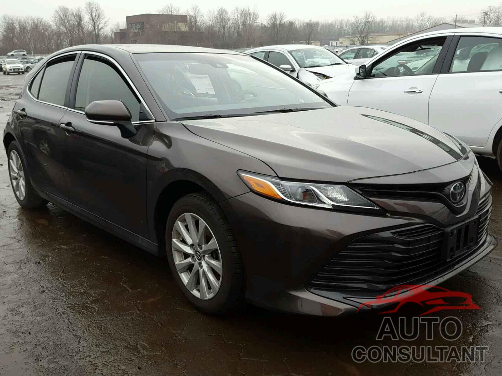 TOYOTA CAMRY 2018 - JTNB11HK0J3001520