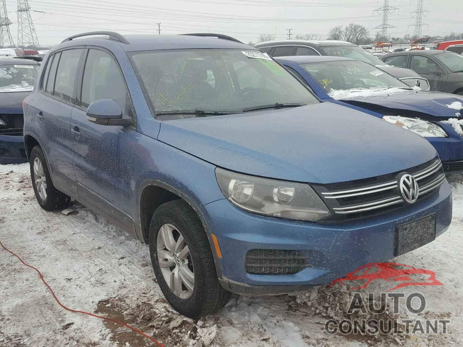 VOLKSWAGEN TIGUAN 2017 - WVGBV7AX1HW512059