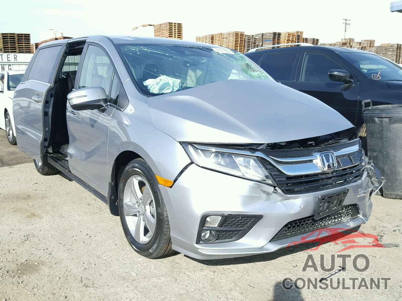 HONDA ODYSSEY 2018 - 5FNRL6H78JB040932