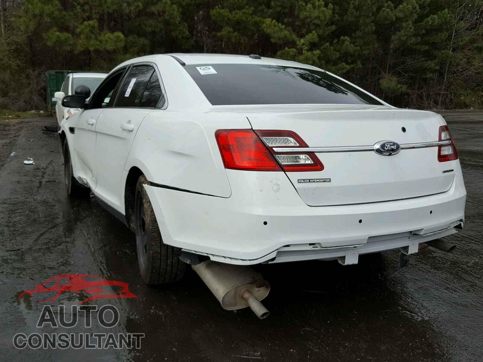 FORD TAURUS 2017 - 1FAHP2L80HG100331