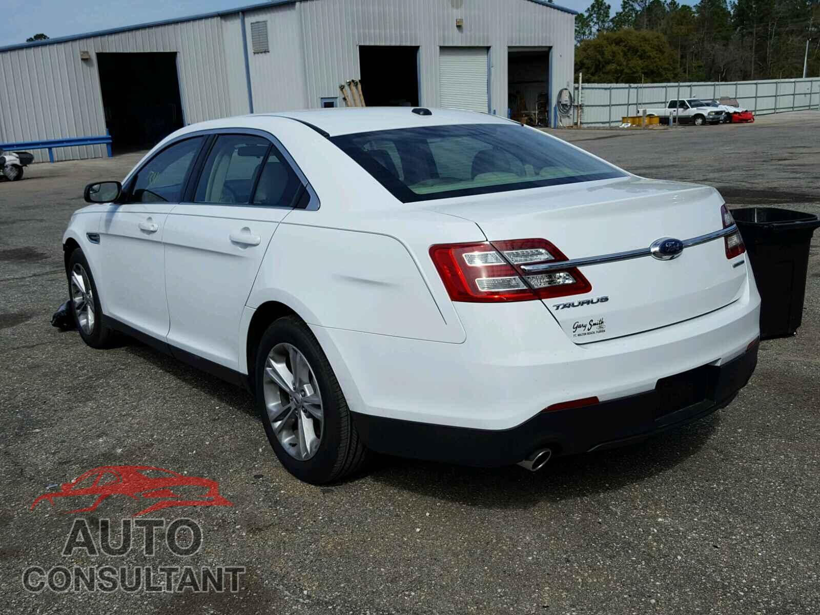 FORD TAURUS 2017 - 1FAHP2D83HG128655