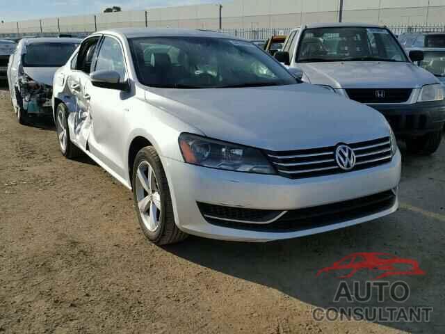 VOLKSWAGEN PASSAT 2014 - 1VWAT7A36EC039739