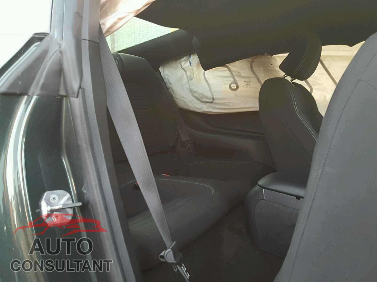 FORD MUSTANG 2015 - 1FA6P8TH3F5357583