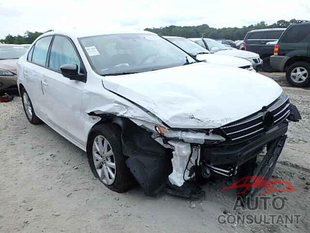 VOLKSWAGEN JETTA 2015 - 3VWD17AJ3FM211064