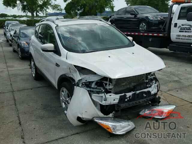 FORD ESCAPE 2015 - 1FMCU0J90FUB24538